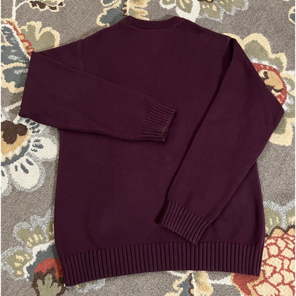 Tommy Hilfigire Crewneck (Burgundy) - Picture 5 of 5